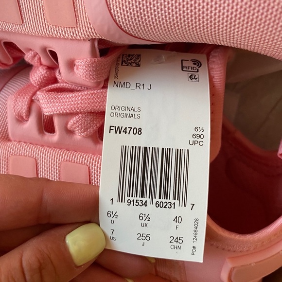 brand new adidas - Picture 5 of 5